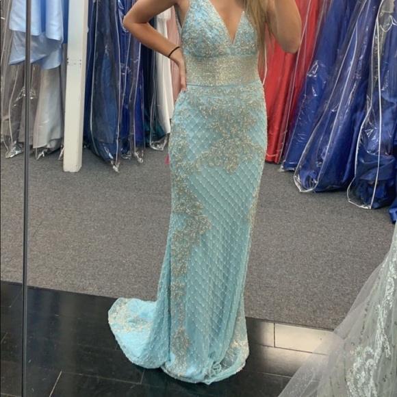 prom dress - Picture 4 of 4
